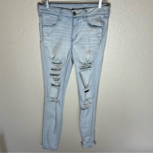 AMERICAN EAGLE NEXT LEVEL STRETCH jegging light wash 10 destroyed distressed